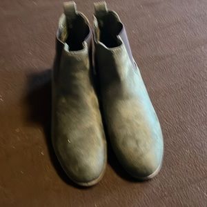 Women’s ankle boots